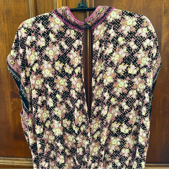 Poupette St Barth Romper, size Medium - Picture 8 of 11